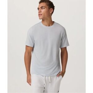 Vuori Soft Gray Men's Short Sleeve Tee